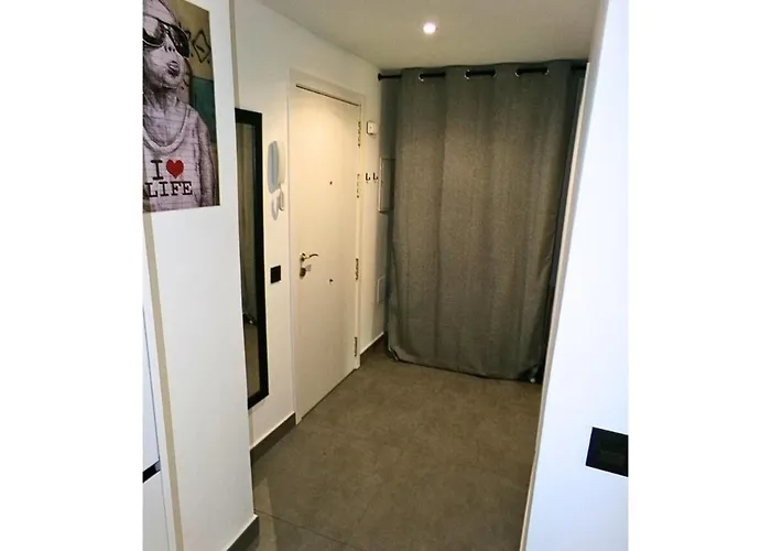 One Bedroom In Apartament *